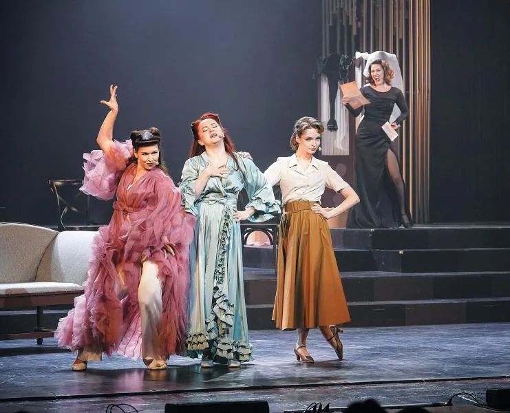 "Золушка" по-самарски: в театре драмы детям показали премьерный мюзикл