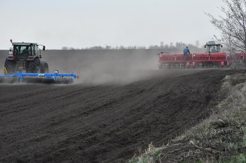 В полях закипела работа: в 2024 году в Самарской области планируют собрать 2,7 млн тонн зерна