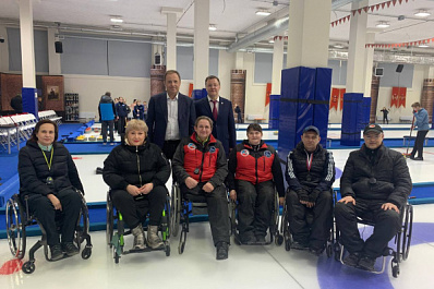 Полномочный представитель Президента в ПФО Игорь Комаров оценил возможности нового Дворца спорта в Самаре