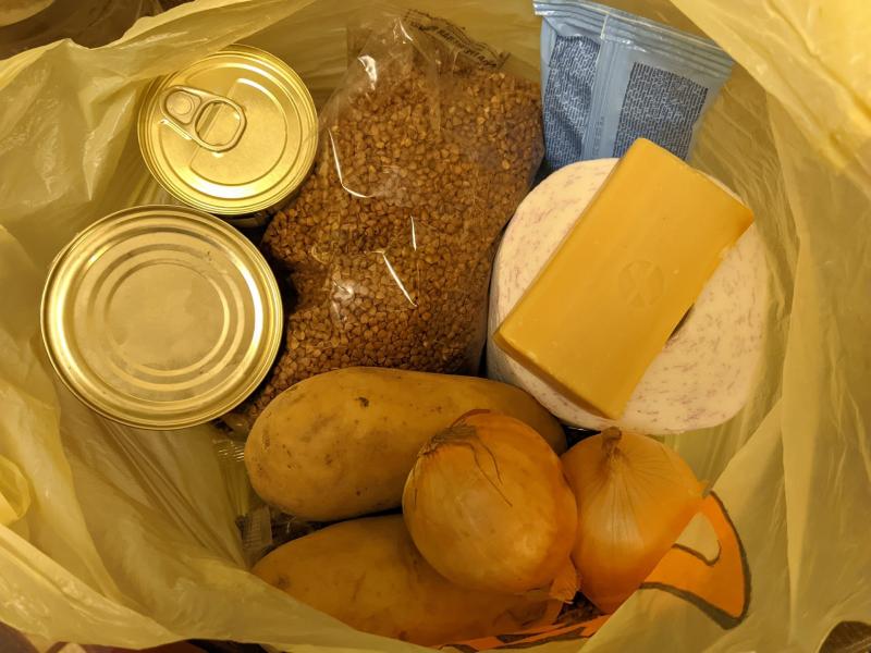 Куда в Тольятти можно принести продукты и вещи для нуждающихся