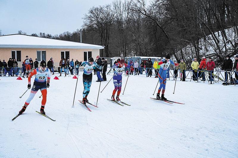 Встали на лыжи: в Самаре провели чемпионат и первенство региона по лыжным гонкам