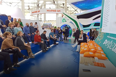 Гости выставки "Россия" продолжают знакомиться с предпринимательским и инвестиционным потенциалом Самарской области
