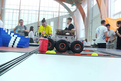В Самаре прошел межрегиональный робототехнический фестиваль