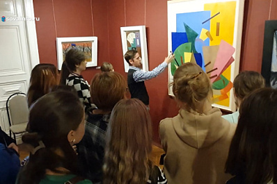 Дети-художники из ДНР побывали на экскурсии в Самарском областном художественном музее