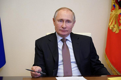 Владимир Путин: "Победить Россию на поле боя невозможно, поэтому ведут все более агрессивные информационные атаки" 