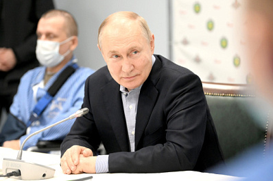 Владимир Путин встретился с военными в госпитале