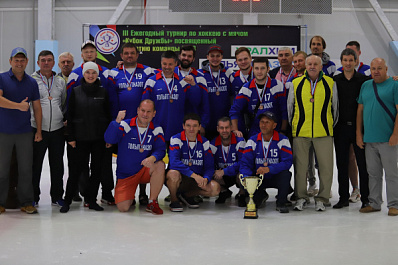 Бронза турнира по хоккею с мячом досталась тольяттинской команде
