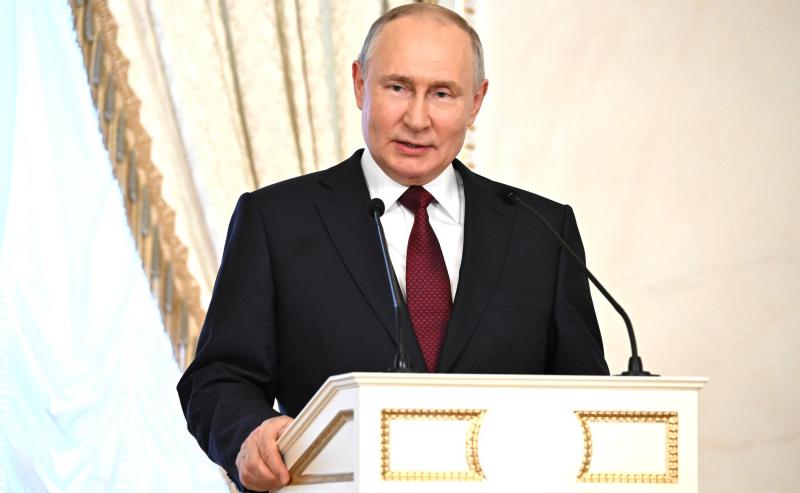 Путин предложил расширить условия выплаты пособий на детей