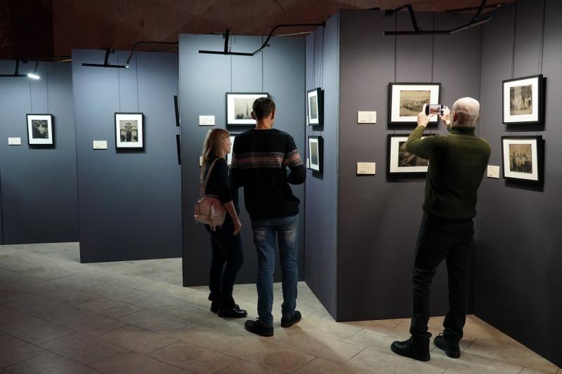 Волжские образы в старинной фототехнике: в Самаре проходит выставка снимков Михаила Бурлацкого
