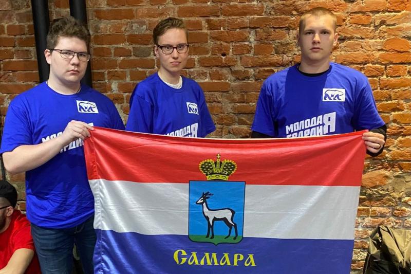 Самарские молодогвардейцы уехали помогать жителям в Донбасс