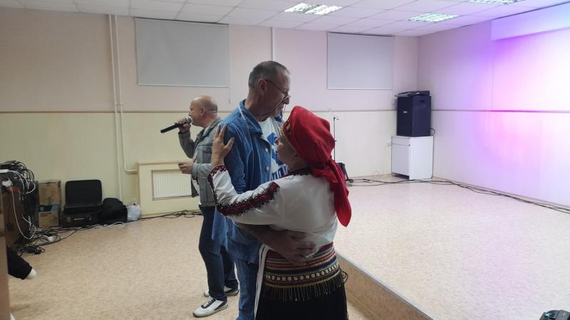 Для лечащихся в Самарской области бойцов СВО сельские артисты дали концерт