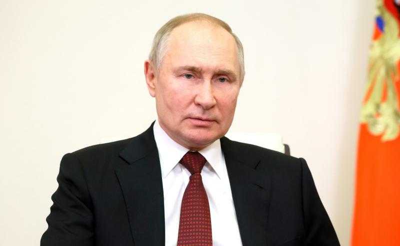 Владимир Путин перенес День молодежи на последнюю субботу июня