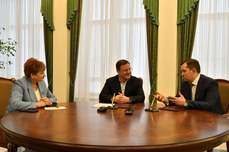Самарский губернатор подписал соглашение о сотрудничестве с ректором Российской академии музыки имени Гнесиных