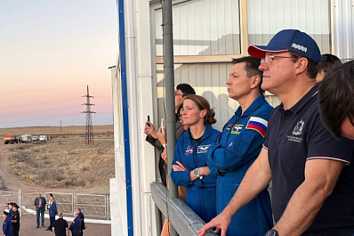 Дмитрий Азаров обратился к жителям Самарской области по случаю Дня космонавтики