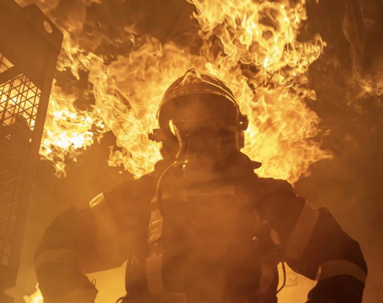 Россиянам рассказали, как исследуют вещдоки на пожарах