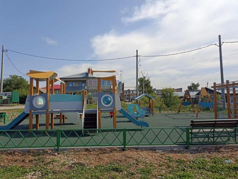 Жители Самарской области инициировали строительство детских площадок в Кинеле и Богатом
