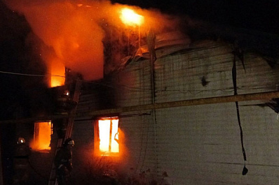 16 апреля в Самарской области горела деревянная двухэтажка